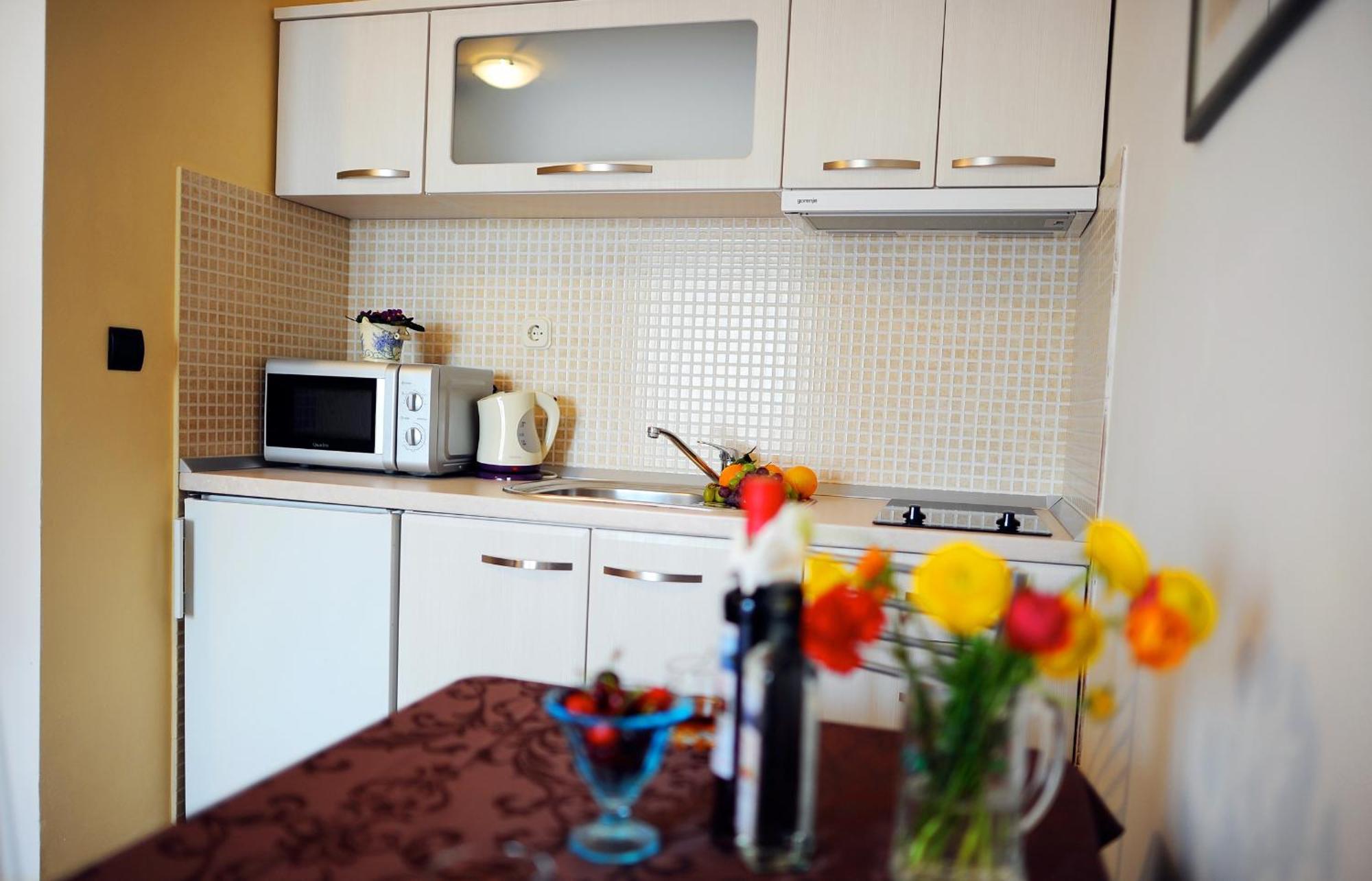 Apartments&Rooms Jelavic Сегет Враница Екстериор снимка