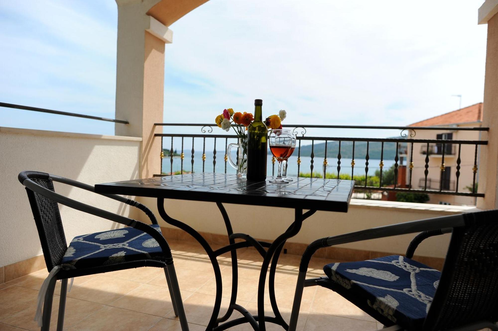 Apartments&Rooms Jelavic Сегет Враница Стая снимка