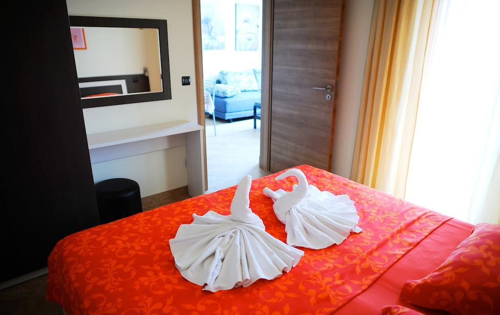 Apartments&Rooms Jelavic Сегет Враница Екстериор снимка