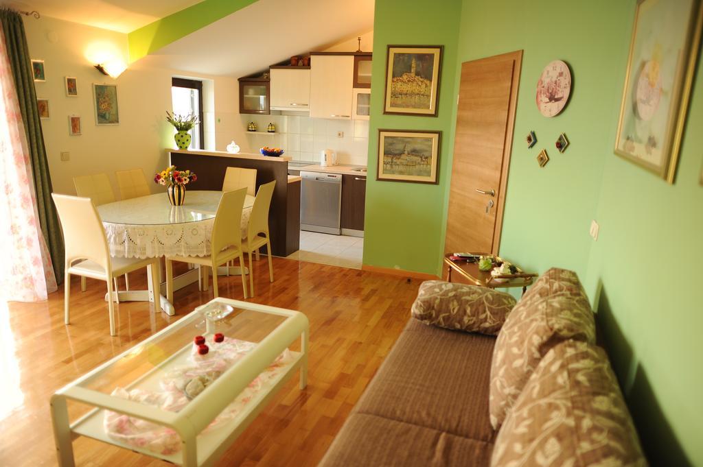 Apartments&Rooms Jelavic Сегет Враница Екстериор снимка